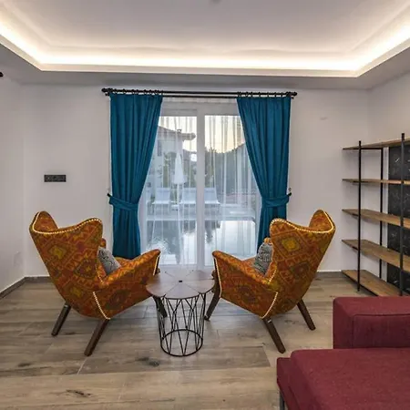 Bella- 4 Bedroom In Oludeniz וילה *