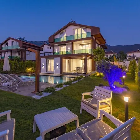 Bella- 4 Bedroom In Oludeniz *