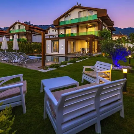 Bella- 4 Bedroom In Oludeniz