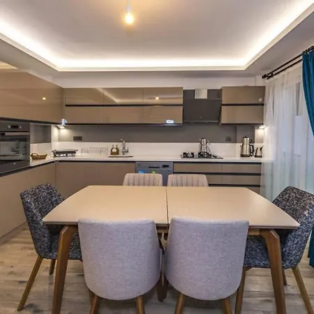 Вилла Bella- 4 Bedroom In Oludeniz