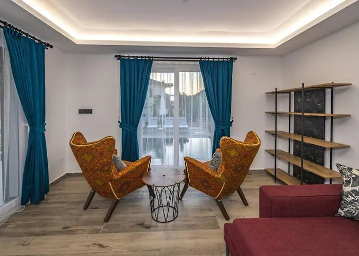 Bella- 4 Bedroom In Oludeniz Villa *
