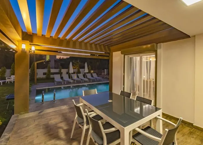 Bella- 4 Bedroom In Oludeniz Fethiye