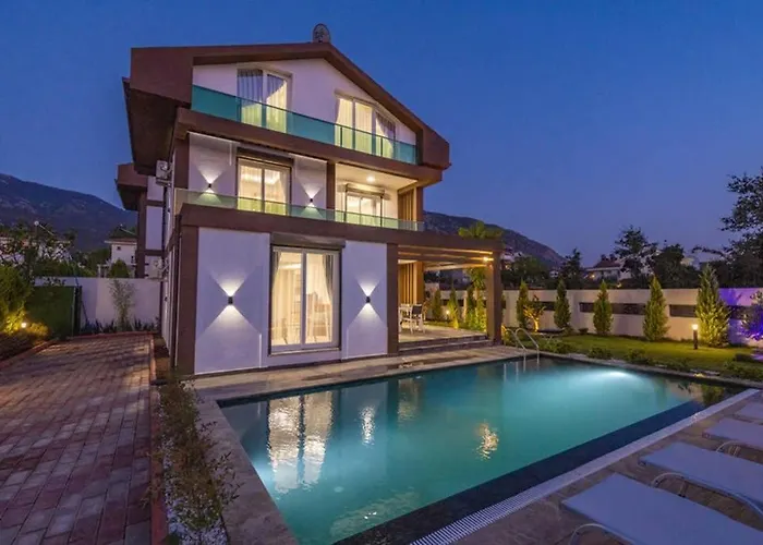 Willa Bella- 4 Bedroom In Oludeniz *