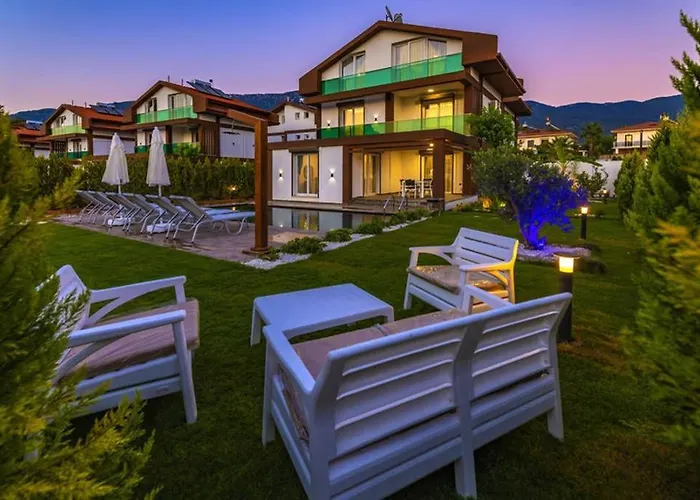 Bella- 4 Bedroom In Oludeniz