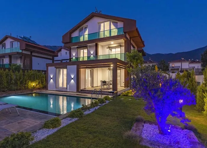 Bella- 4 Bedroom In Oludeniz Vila *