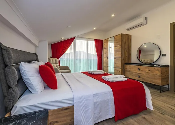 Vila Bella- 4 Bedroom In Oludeniz *